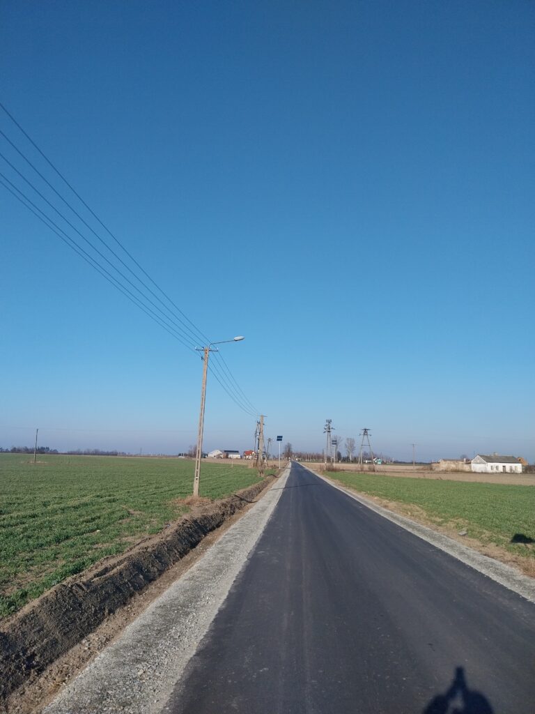 Przebudowa drogi gminnej w m. Zosinów
